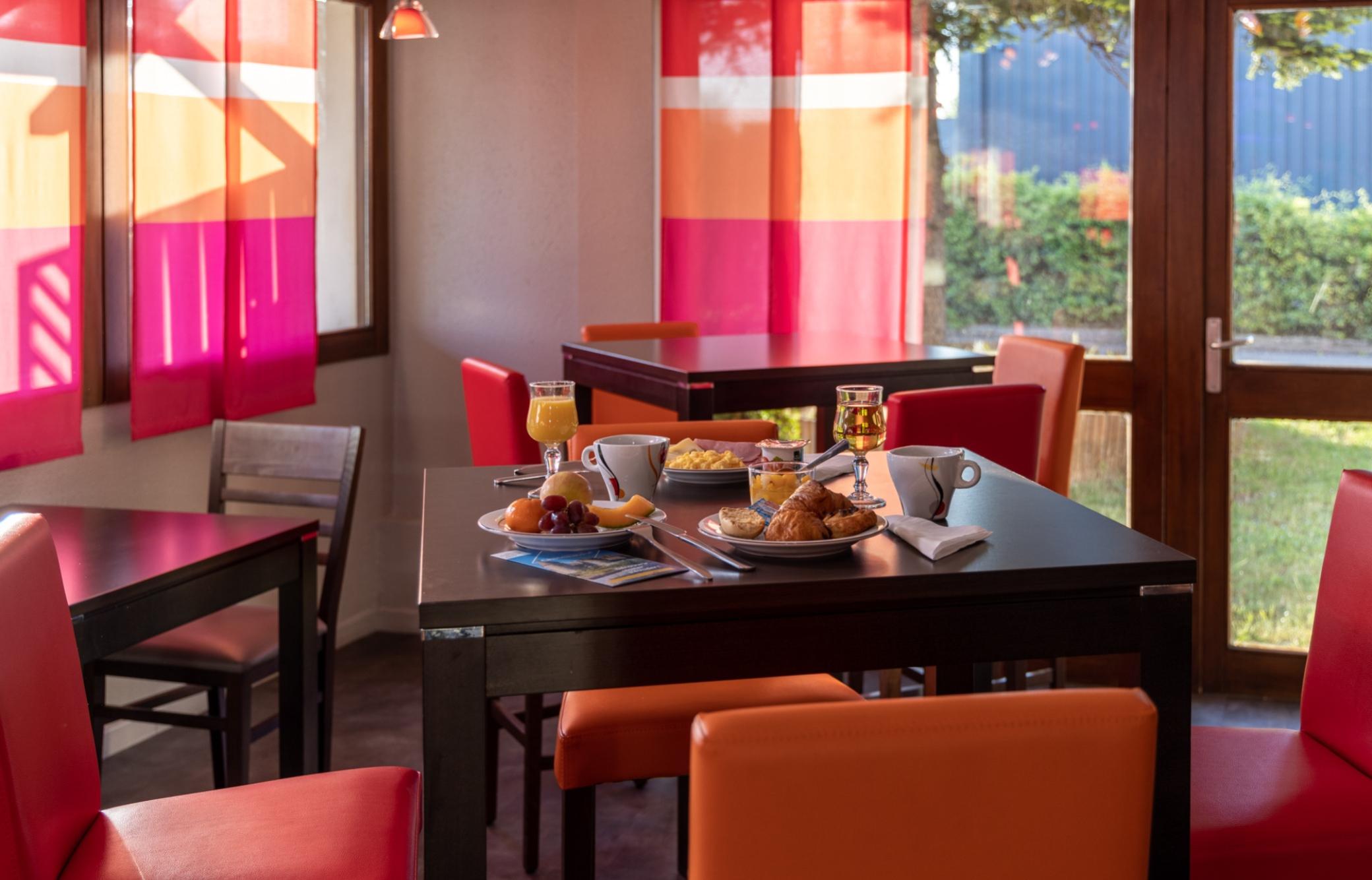 The Originals City, Hotel Macon Sud Chaintré Exterior photo